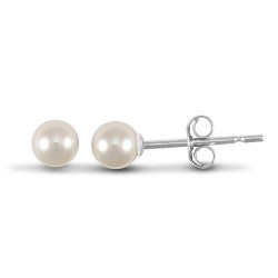 925 Sterling Silver cultured pearl 4mm stud earrings. 925 Sterling Silver cultured pearl 4mm stud earrings.