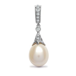 18P151 | 18ct White Gold Diamond And Pearl Pendant