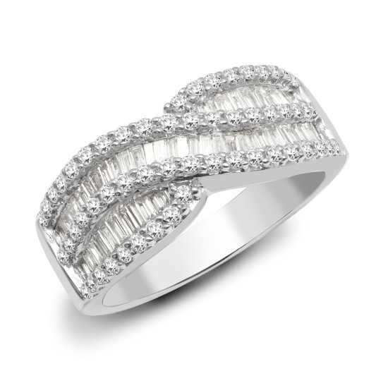 18R386 | 18ct White Gold Diamond Ring