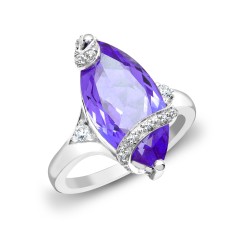18R608  | 18ct White Gold Diamond And Amethyst Ring