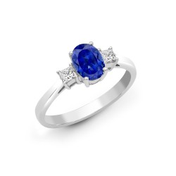 18R639 | 18ct White Gold Diamond And Sapphire And 3 Stone Ring