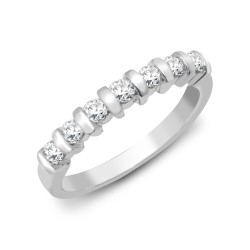 9R059 | 9ct White Gold Diamond Ring