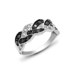 9R551 | 9ct White Gold Diamond And Black Diamond Ring