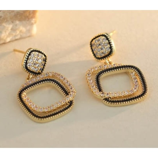 AES214 | 925 Silver 14ct Gold Plated CZ Set Studs